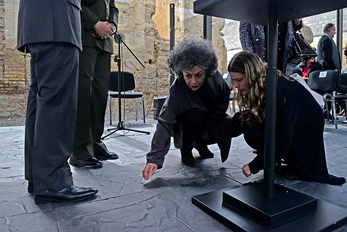 Doris Salcedo on her creation Doris Salcedo on her creation