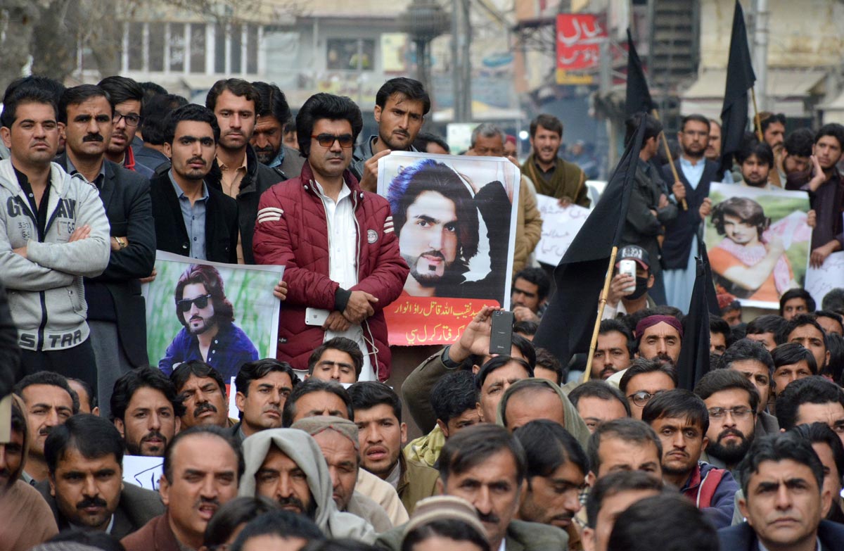 Des manifestants pakistanais se rassemblent à la suite du meurtre de Naqeebullah Mehsud