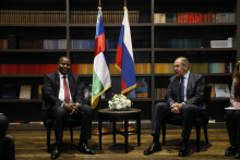 Processus de paix en RCA : « l’irruption de la Russie complique la tâche de l’Union africaine et de l’ONU » Processus de paix en RCA : « l’irruption de la Russie complique la tâche de l’Union africaine et de l’ONU »