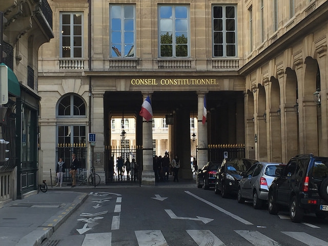 France: le délit de négationnisme constitutionnel