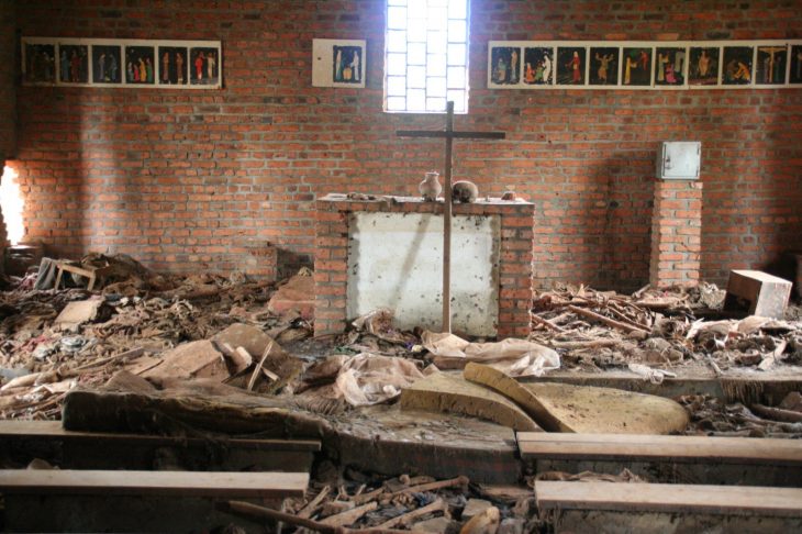 Comment les églises du Rwanda sont devenues des "abattoirs" durant le génocide