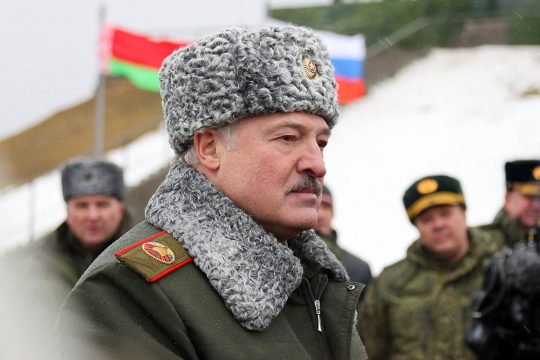 Alexander Lukashenko surrounded by military (Russian and Belarusian flags)