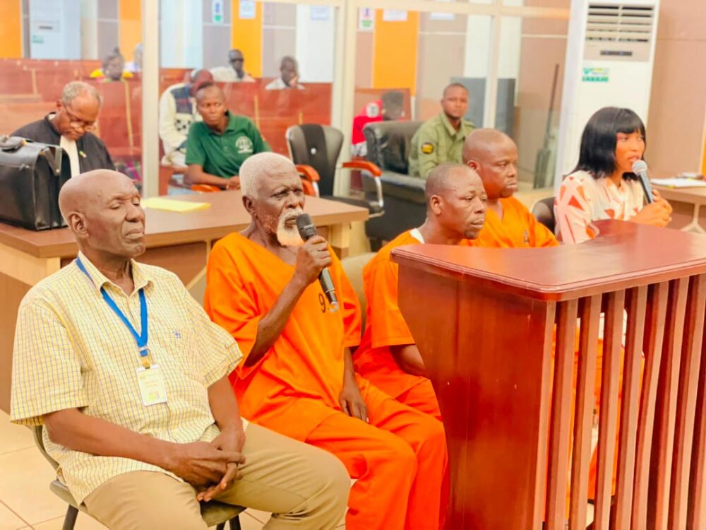 From left to right: Dieudonné Gomitoua (who appears in court as a free man), François Boybanda, Edmond Beina, and Philémon Kahena. A fifth defendant, Jean Bahara, is being tried in absentia. Alleged to have been members or supporters of the anti-balaka militias, they are on trial for war crimes and crimes against humanity committed between February and March 2014 in the towns of Gadzi, Guen and Djomo, in the west of the Central African Republic (CAR). Photo: © Cour pénale spéciale Four defendants are on trial for war crimes and crimes against humanity in the Central African Republic. They are appearing before the Special Criminal Court (CPS) of the Central African Republic.