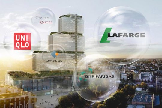 3D image illustrating the construction project of the Paris court (office buildings). In the foreground, the logos of several companies (Lafarge, BNP Paribas, Uniqlo, Amesys and Castel group) are embedded in bubbles.