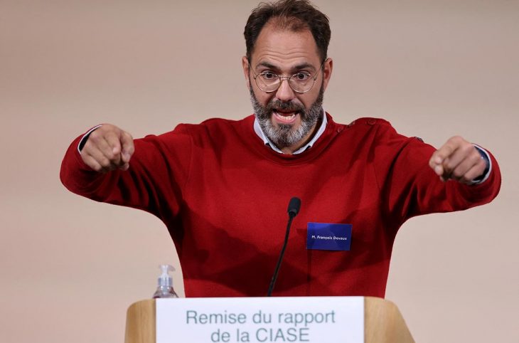 François Devaux s'exprime lors de la remise du rapport de la Ciase.