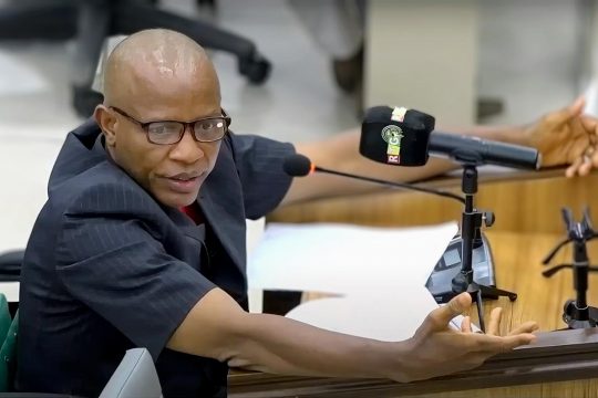 Oury Baïlo Bah, the brother of a victim of the September 28 massacre, testifies at the trial in Guinea.