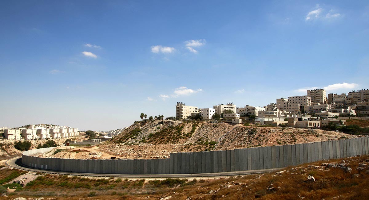 Wall separating Israel from Palestine