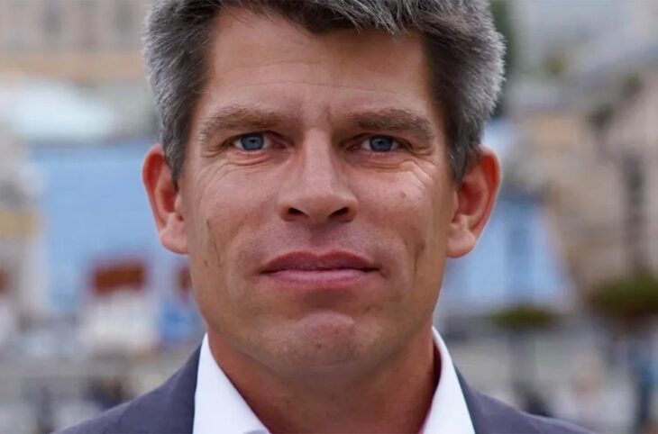 Klaus Hoffmann (procureur allemand du Groupe consultatif pour les enquêtes sur les crimes internationaux les plus graves en Ukraine) explique : 