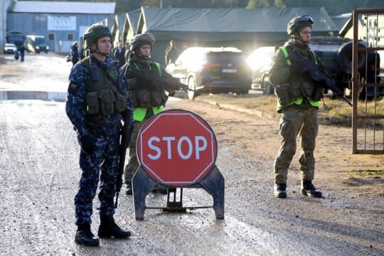 Soldiers on the Lithuanian border