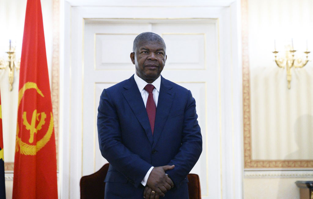 Public Apologies in Angola, but for whom?