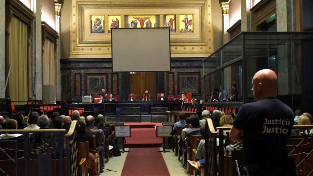 Pierre Basabosé - Son procès pour génocide (au Rwanda) a lieu en Belgique à la Cour d'Assises de Bruxelles.