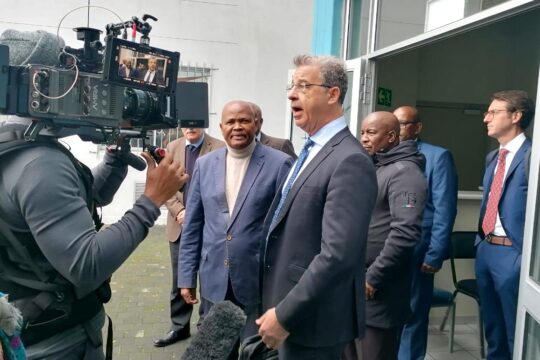 Highly diplomatic transfer of Fulgence Kayishema from South Africa - Photo: Serge Brammertz speaks to the press.