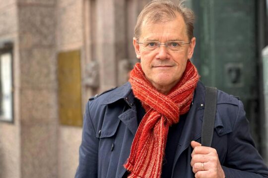 Egbert Wesselink est souvent considéré comme étant à l'origine du procès Lundin en Suède. Il a révélé, dans le rapport de l'Ong néerlandaise Pax, les liens de la société suédoise Lundin Oil (et 2 autres compagnies pétrolières) avec les crimes de guerre perpétrés au Soudan dans les années 1990-2000.