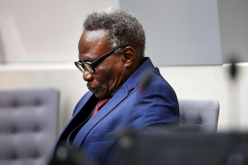 Ali Kushayb sentenced at the International Criminal Court (ICC). Photo: Kosheib sinks into his chair as he hears the sentences handed down by the judges.