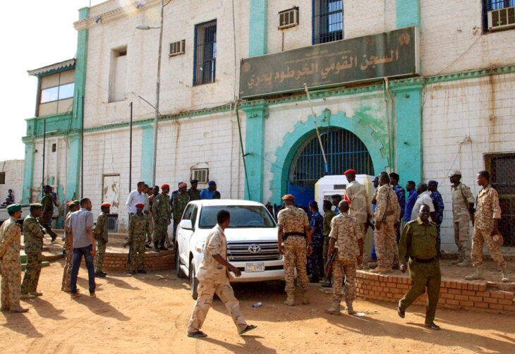 La prison de Kober au Soudan détenait des accusés de la Cour pénale internationale (CPI) avant qu'ils ne disparaissent. S'agit-il d'une évasion ou d'une libération ?