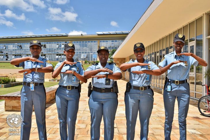 Personnel de sécurité du MTPI à Arusha (Tanzanie)