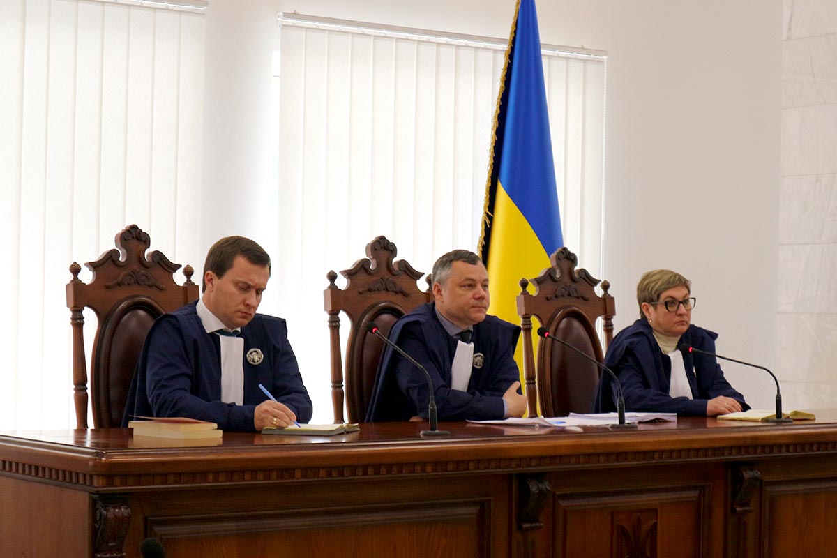 Les trois juges du tribunal de district de Solomianskyi à Kiev (Ukraine)