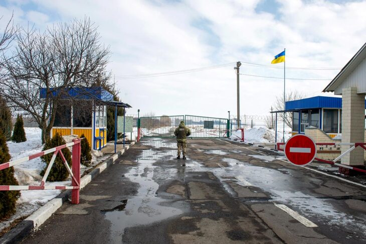 Пограничный пост между Украиной и Россией на северо-востоке Украины, 16 февраля 2022 года, за неделю до российского вторжения.