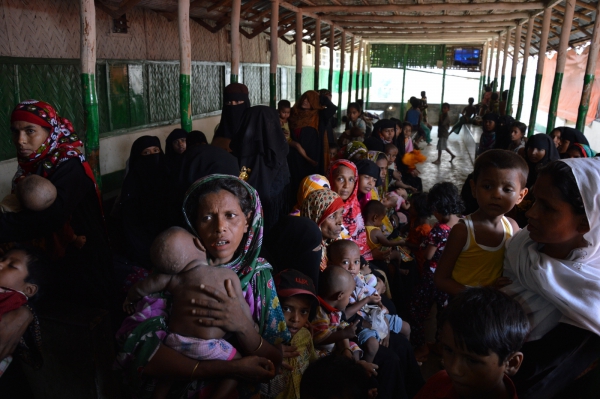Myanmar's Suu Kyi says don't 'exaggerate' Rohingya plight