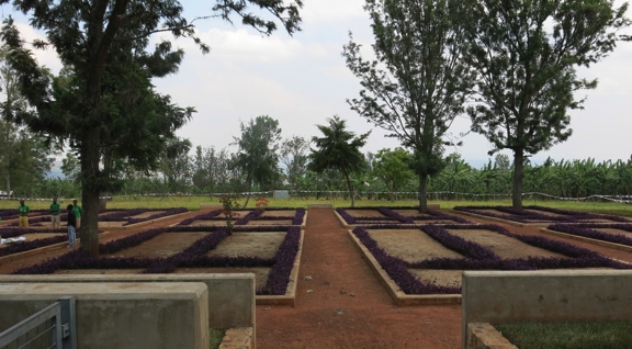 Rwanda, Ouganda : Les différences dans la commémoration des victimes