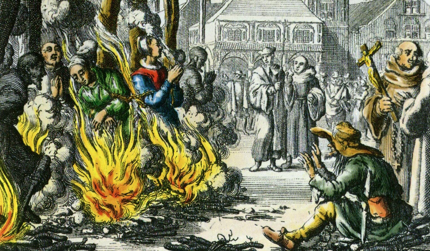 Engraving of a stake on which women are burned alive while some religious look on